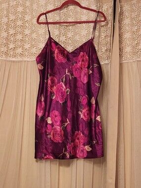 Morgan Taylor Nightie